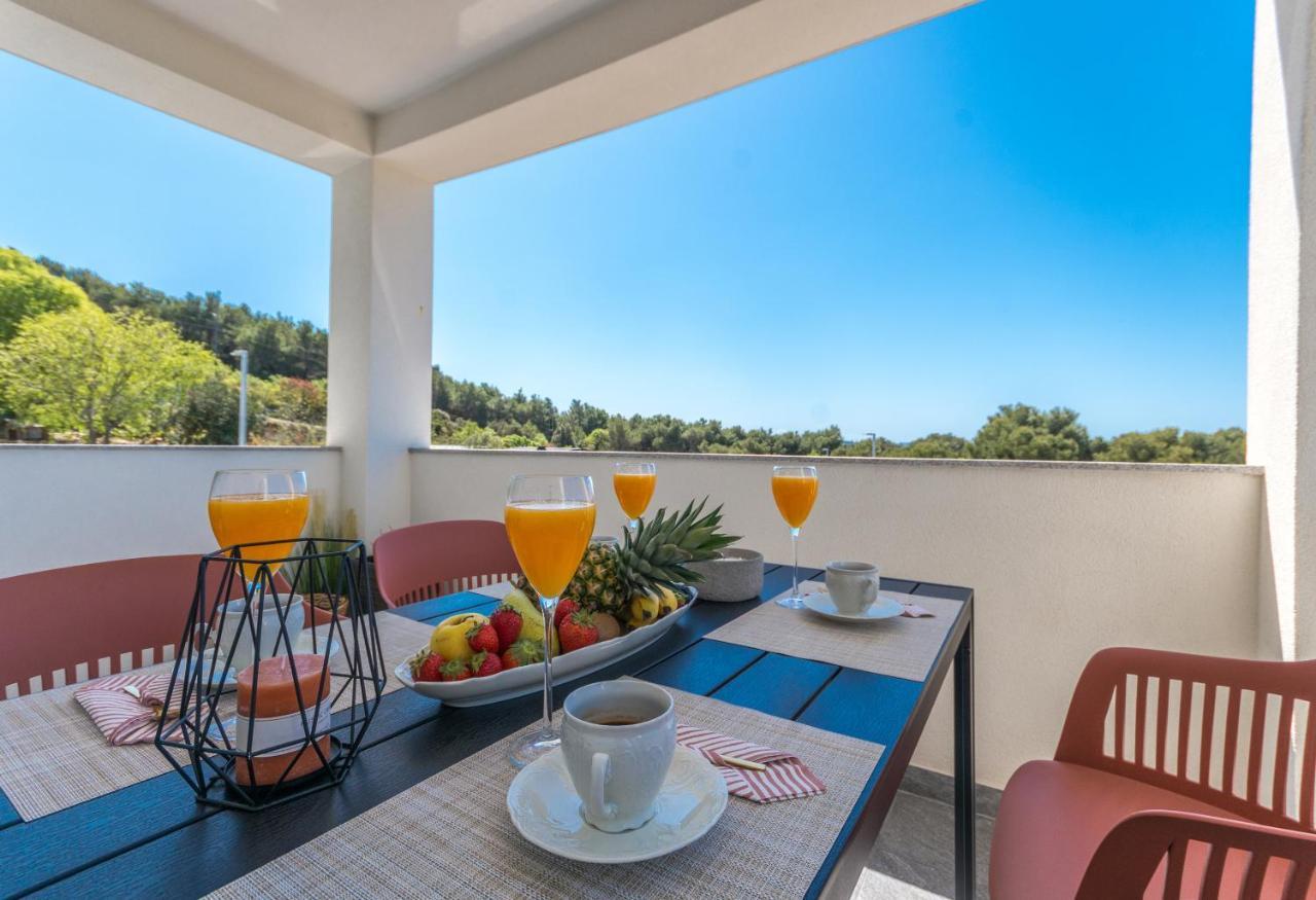 Marilu Luxury Apartments Драге Экстерьер фото